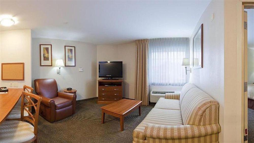Candlewood Suites Houston Westchase - Westheimer By Ihg Ngoại thất bức ảnh