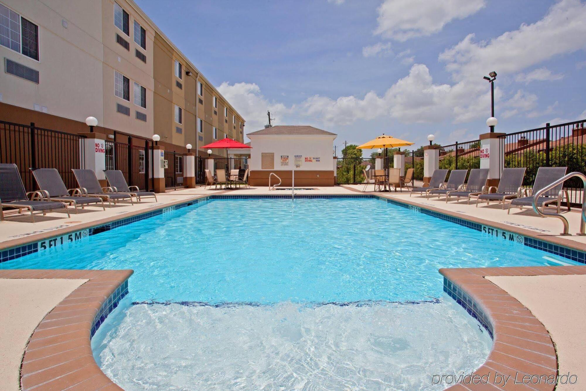 Candlewood Suites Houston Westchase - Westheimer By Ihg Ngoại thất bức ảnh